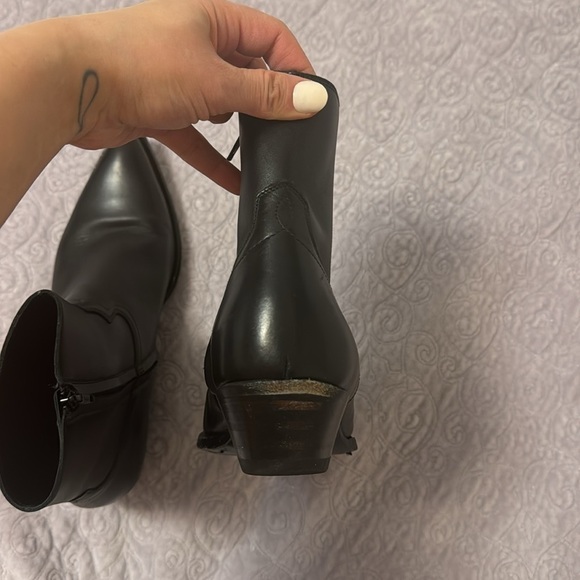 Saint Laurent Pointed-Toe Ankle Boots Size 43.5 - Picture 8 of 12